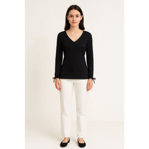 Shape FX Newport News Black Long Sleeve V Neck Tee Small
